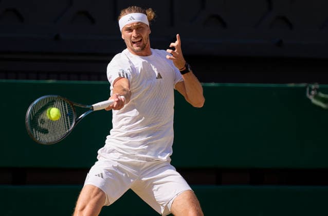 2026 Wimbledon, July 12, Mens Final LONDON, - JULY 12: Alexander Zverev of Germany plays a shot against Jannik Sinner of Italy during the 2026 Wimbledon, July 12, Mens Final at The all England club, Wimbledon on July 12, 2026 in London, GBR. London The all England club, Wimbledon GBR Copyright: xPeterxvanxdenxBerg ISIxPhotosx 9500