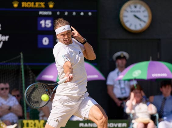 2026 Wimbledon, July 12, Mens Final LONDON, - JULY 12: Alexander Zverev of Germany plays a shot against Jannik Sinner of Italy during the 2026 Wimbledon, July 12, Mens Final at The all England club, Wimbledon on July 12, 2026 in London, GBR. London The all England club, Wimbledon GBR Copyright: xPeterxvanxdenxBerg ISIxPhotosx 9500