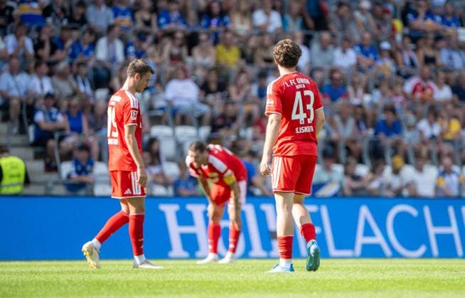 Fußball, Herren, Saison 2026 2027, Testspiel, FC Carl Zeiss Jena - 1. FC Union Berlin, v. l. Janik Haberer (1. FC Union Berlin), Christopher Trimmel (1. FC Union), Duje Sliskovic (1. FC Union Berlin), 12.07. 2026, *** Soccer, Men s, 2026–2027 Season, Friendly Match, FC Carl Zeiss Jena vs. 1. FC Union Berlin, from left: Janik Haberer (1. FC Union Berlin), Christopher Trimmel (1. FC Union), Duje Sliskovic (1. FC Union Berlin), July 12, 2026, Copyright: xMatthiasxKochx