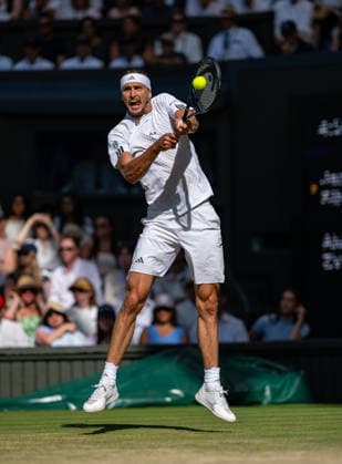 Tennis - Wimbledon Championship 2026 - Day 14 LONDON, ENGLAND - Sunday, July 12, 2026: Alexander Zverev (GER) during the Gentlemen s Singles Final match on Day Fourteen of The Championships Wimbledon 2026 at the All England Lawn Tennis and Croquet Club. (Photo by Kirsten Holst Propaganda) LONDON All England Lawn Tennis and Croq GREATER LONDON ENGLAND  Copyright: xKirstenxHolstx 2026-07-12-032-Wimbledon_Day_14