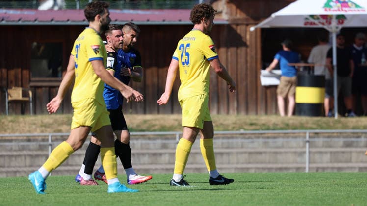 12.07.2026, xrekx, Fussball Testspiel, SV Oberachern - 1.FC Saarbruecken v.l. Torjubel nach dem Tor zum celebrating the goal celebrate 0:1 durch Kai Brünker Bruenker (1.FC Saarbruecken) mit Christian Kuehlwetter (1. FC Saarbruecken) (DFL DFB REGULATIONS PROHIBIT ANY USE OF PHOTOGRAPHS as IMAGE SEQUENCES and or QUASI-VIDEO) Oberkirch *** July 12, 2026, xrekx, Soccer Friendly Match, SV Oberachern vs. 1. FC Saarbrücken: Goal celebration after Kai Brünker Bruenker scored the 0–1 goal for 1. FC Saarbrücken, featuring Christian Kuehlwetter. 1. FC Saarbrücken. DFL and DFB regulations prohibit any use of photographsHS as IMAGE SEQUENCES and or QUASI-VIDEO Oberkirch