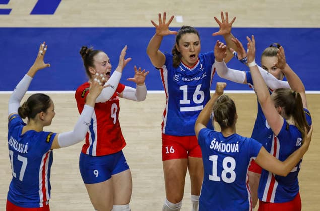 WomenÕs Volleyball Nations League - Belgrade 2026 Players of Czechia react during the WomenÕs Volleyball Nations League Pool 7 match between France and Czech Republic at Belgrade Arena on July 12, 2026 in Belgrade, Serbia. Belgrade Serbia Copyright: xSrdjanxStevanovicx x
