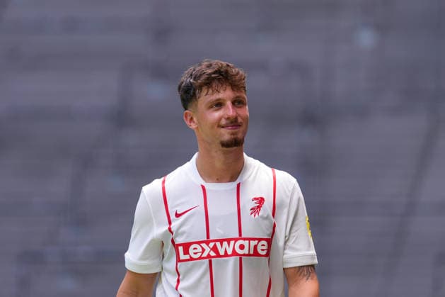 Leon Catak (SC Freiburg) , Deutschland, Fussball, 1. Bundesliga, 2026 2027, SC Freiburg, Öffentliches Training, 12.07.2026, Europa-Park Stadion, Freiburg Freiburg Europa-Park Stadion Baden-Württemberg Deutschland *** Leon Catak, SC Freiburg, Germany, Soccer, Bundesliga 1, 2026–2027, SC Freiburg, Open Practice, July 12, 2026, Europa-Park Stadium, Freiburg, Freiburg, Europa-Park Stadium, Baden-Württemberg, Germany Copyright: xArnexAmbergx