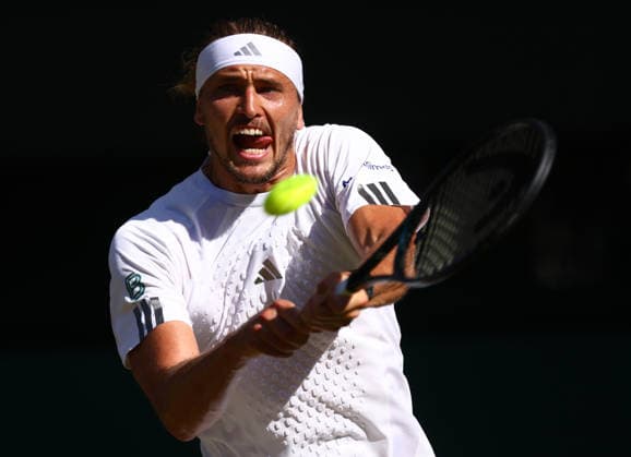 Wimbledon Championships 2026, Mens Final Day 14 AELTC Wimbledon, London, UK - 12 07 2026 Alexander Zverev (GER) in action during the Mens Final against Jannik Sinner (ITA) in the 2026 Wimbledon Championships at the AELTC London London AELTC Wimbledon London GBR, UK NEWSPAPERS OUT Copyright: xMarkxGreenwoodx