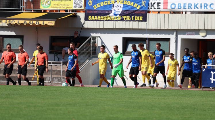 12.07.2026, xrekx, Fussball Testspiel, SV Oberachern - 1.FC Saarbruecken v.l. Einlauf der Teams Patrick Sontheimer (1.FC Saarbruecken) (DFL DFB REGULATIONS PROHIBIT ANY USE OF PHOTOGRAPHS as IMAGE SEQUENCES and or QUASI-VIDEO) Oberkirch *** July 12, 2026, xrekx, Soccer Friendly Match, SV Oberachern vs. 1. FC Saarbrücken v l Teams entering the field Patrick Sontheimer 1. FC Saarbrücken DFL DFB REGULATIONS PROHIBIT ANY USE OF PHOTOGRAPHS as IMAGE SEQUENCES and or QUASI-VIDEO Oberkirch