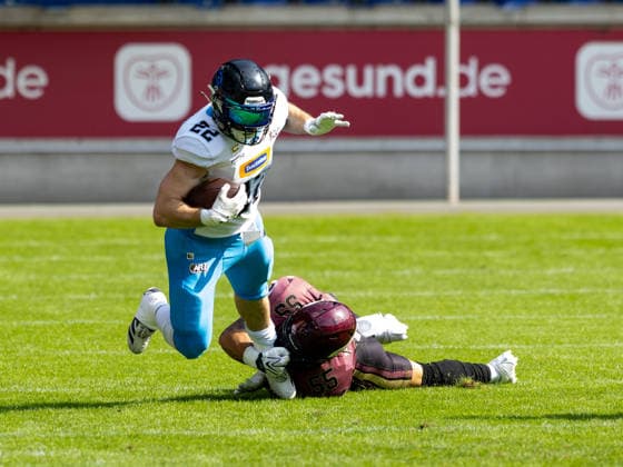 55 Luis Fiedler (Linebacker) Rhein Fire tackle 22 Dawid Brzozowski (Running Back) Panthers Wroclaw Rhein Fire vs Panthers Wroclaw, American Football, American Football League Europe, Week 8, 2026, 12.07.2026, Duisburg Schauinsland-Reisen-Arena Germany Copyright: xFootxBowl ChristopherxMettkenx