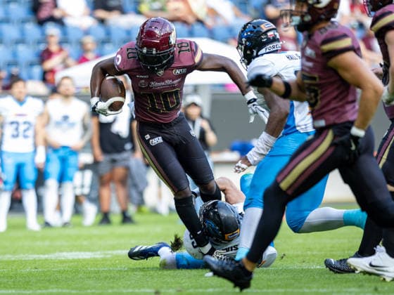 Tackle 10 Harlan Kwofie (Wide Receiver) Rhein Fire Rhein Fire vs Panthers Wroclaw, American Football, American Football League Europe, Week 8, 2026, 12.07.2026, Duisburg Schauinsland-Reisen-Arena Germany Copyright: xFootxBowl ChristopherxMettkenx