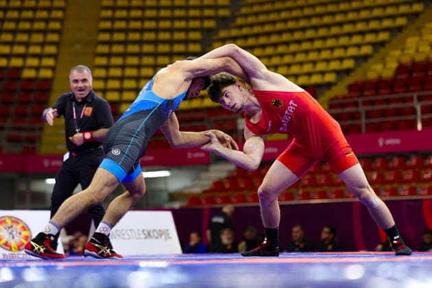 Sport Bilder des Tages 2025 U23 Wrestling World Championships 74kg FS - Manuel Wagin (GER) df. Nurlan Aghazada (AZE) *** 2025 U23 Wrestling World Championships, 74kg Freestyle: Manuel Wagin (GER) def. Nurlan Aghazada (AZE)