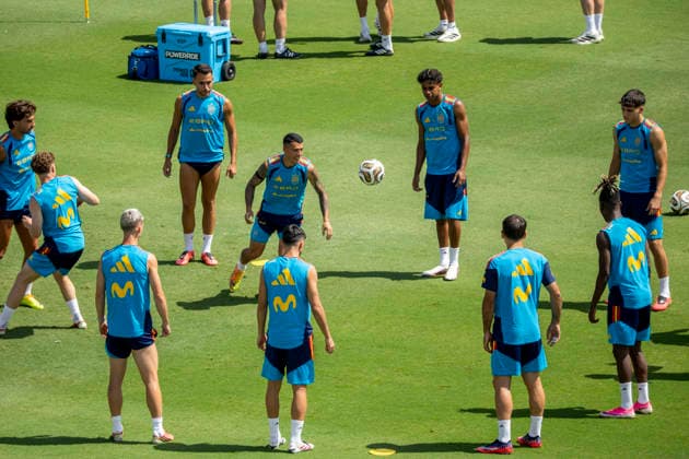 Sport Bilder des Tages Spanish national soccer team players during the training session at the Cotton Bowl stadium in Boston, United States, 12 July 2026. Spain s trainning !ACHTUNG: NUR REDAKTIONELLE NUTZUNG!  Copyright: xLavandeirax GRAF5349 20260712-55020876590_1