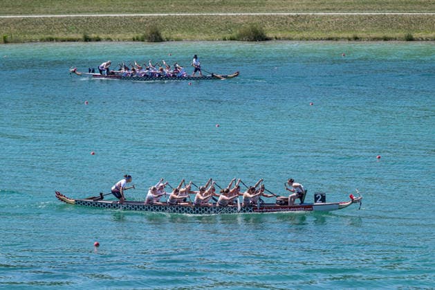 Das deutsche Boot im 2000 Meter - Rennen in der Klasse Premier Woman GER, Drachenboot - Europameisterschaften Muenchen - Oberschleissheim, 12.07.2026 Foto: HMB Media Heike Feiner *** The German boat in the 2,000-meter race in the Premier Woman GER class at the European Dragon Boat Championships in Munich-Oberschleissheim, July 12, 2026. Photo: HMB Media, Heike Feiner Copyright: HMBxMedia HeikexFeiner