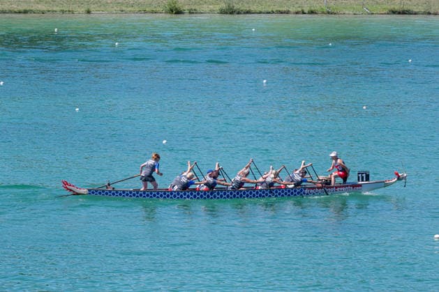 Das tschechische Boot im 2000 Meter - Rennen in der Klasse Senior C Woman GER, Drachenboot - Europameisterschaften Muenchen - Oberschleissheim, 12.07.2026 Foto: HMB Media Heike Feiner *** The Czech boat in the 2,000-meter race in the Senior C Women s GER class, European Dragon Boat Championships, Munich-Oberschleissheim, July 12, 2026. Photo: HMB Media, Heike Feiner Copyright: HMBxMedia HeikexFeiner