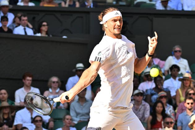 Wimbledon Tennis Championships 2026 - Day 14 LONDON, UNITED KINGDOM - July 12: Alexander Zverev of Germany plays in the Mens singles finals match against Jannik Sinner of Italy during day 14 of The Wimbledon Tennis Championships at All England Lawn Tennis and Croquet Club on July 12, 2026 in London, United Kingdom. Ray Tang Anadolu London United Kingdom. Editorial use only. Please get in touch for any other usage.  Copyright: x2026xAnadoluxRayxTangx