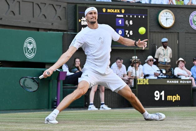 Wimbledon Tennis Championships 2026 - Day 14 LONDON, UNITED KINGDOM - July 12: Alexander Zverev of Germany plays in the Mens singles finals match against Jannik Sinner of Italy during day 14 of The Wimbledon Tennis Championships at All England Lawn Tennis and Croquet Club on July 12, 2026 in London, United Kingdom. Ray Tang Anadolu London United Kingdom. Editorial use only. Please get in touch for any other usage.  Copyright: x2026xAnadoluxRayxTangx