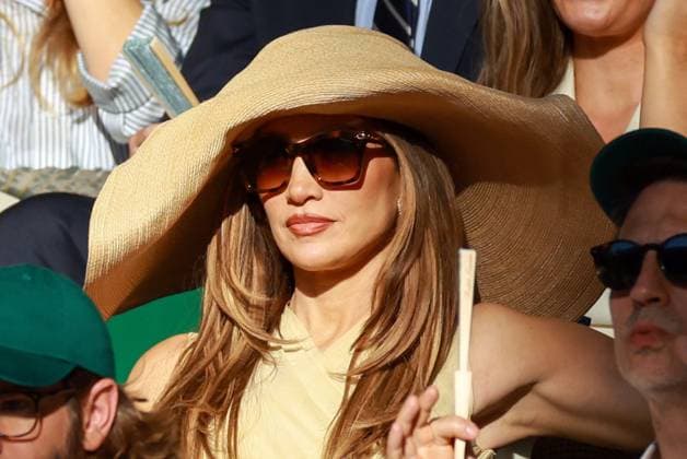 Jennifer Lopez watching the action on Centre Court Wimbledon Tennis Championships, Day 14, The All England Lawn Tennis and Croquet Club, London, UK - 12 Jul 2026London The All England Lawn Tennis and United Kingdom  Copyright: xJamesxMarsh Shutterstockx 16981035ha