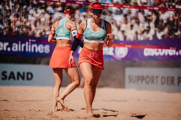 Beachvolleyball Frauen Allianz German Beach Tour 2026 Tourstop München 12.07.2026 Ronja Klinger (Österreich) ballt die Faust und freut sich München Zentraler Hochschulsport: Beach- Bayern Deutschland *** Women s Beach Volleyball: Allianz German Beach Tour 2026, Munich Stop, July 12, 2026. Ronja Klinger of Austria pumps her fist in celebration. Munich Central University Sports, Beach Bayern, Germany