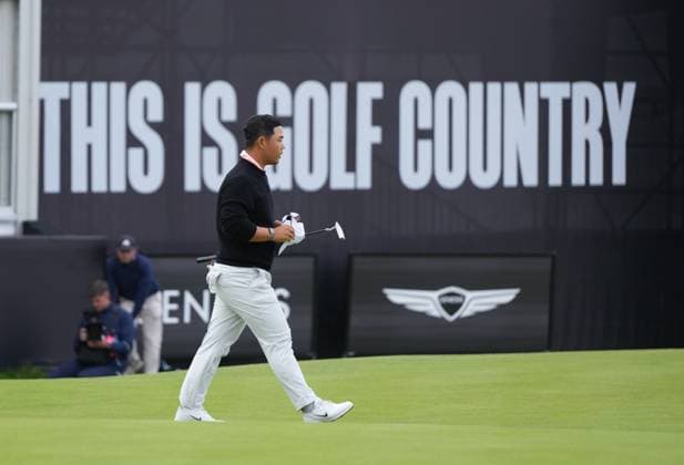 Tom Kim of South Korea celebrates after he holed a par putt on the 18th green. Genesis Scottish Open, Golf, The Renaissance Club, North Berwick, Scotland, UK - 12 Jul 2026North Berwick The Renaissance Club Scotland United Kingdom  Copyright: xShutterstockx 16984083cq