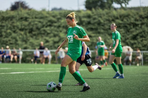 Fußball I Frauen I Freundschaftsspiel I DJK Arminia Ibbenbüren - DSC Arminia Bielefeld I 12.07.2026 Dana Gilhaus (7, DJK Arminia Ibbenbüren) Ibbenbüren Sportzentrum Schierloh NRW Deutschland *** Soccer I Women I Friendly Match I DJK Arminia Ibbenbüren vs. DSC Arminia Bielefeld I July 12, 2026 Dana Gilhaus 7, DJK Arminia Ibbenbüren, Ibbenbüren Sports Center Schierloh, North Rhine-Westphalia, Germany Copyright: xLobeca CedricxSiefkerx