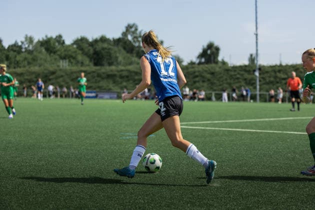Fußball I Frauen I Freundschaftsspiel I DJK Arminia Ibbenbüren - DSC Arminia Bielefeld I 12.07.2026 Thandie Reinkensmeier (12, DSC Arminia Bielefeld) Ibbenbüren Sportzentrum Schierloh NRW Deutschland *** Soccer I Women s I Friendly Match I DJK Arminia Ibbenbüren vs. DSC Arminia Bielefeld I July 12, 2026 Thandie Reinkensmeier 12, DSC Arminia Bielefeld Ibbenbüren Schierloh Sports Center, North Rhine-Westphalia, Germany Copyright: xLobeca CedricxSiefkerx