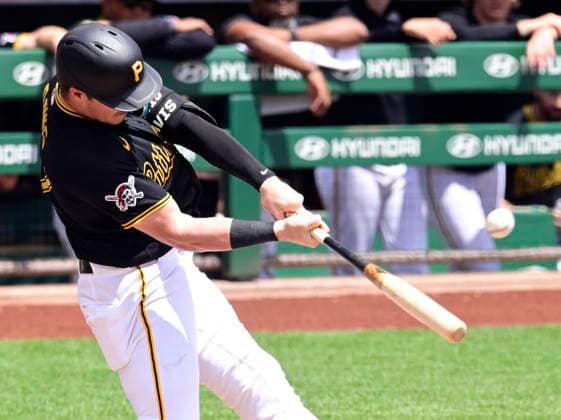 Pittsburgh Pirates manager Don Kelly (12) greets Pittsburgh Pirates right fielder Ryan O Hearn (29) after scoring in the second inning against the Milwaukee Brewers at PNC Park on Sunday, July 12, 2026 in Pittsburgh.  PIT2026071216 ArchiexCarpenter