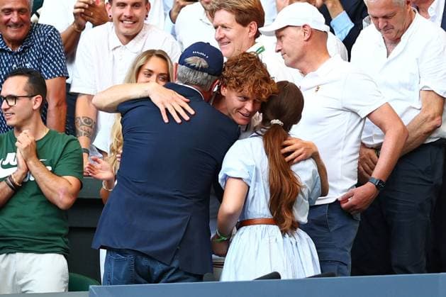 Jannik Sinner celebrates victory in the Men s Singles final with his team Wimbledon Tennis Championships, Day 14, The All England Lawn Tennis and Croquet Club, London, UK - 12 Jul 2026London The All England Lawn Tennis and United Kingdom  Copyright: xJamesxMarsh Shutterstockx 16981035jc