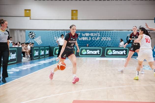 RECORD DATE NOT STATED Lara Gierlich ( 12; Deutschland) treibt den Ball in der Vorwärtsbewegung über das Parkett der Starez Arena in Brno. Im Hintergrund sind eine weitere Deutschland-Spielerin sowie Mengjie Wu ( 10; China) in Defensivstellung zu sehen. Lara Gierlich ( 12; Deutschland) beim Dribbling gegen China *** Lara Gierlich (12), Germany, drives the ball forward across the court at the Starez Arena in Brno. In the background, another German player and Mengjie Wu (10), China, can be seen in defensive positions. Lara Gierlich (12), Germany, dribbles against China. Copyright: xJoelxKruehlerx