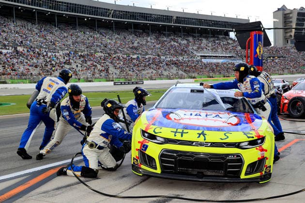 HAMPTON, GA - JULY 12: 9 Chase Elliott, Hendrick Motorsports, NAPA Auto Parts CHOA Chevrolet Camaro pits during the NASCAR, Motorsport, USA Cup Series Quaker State 400 race on July 12, 2026 at EchoPark Speedway in Hampton, Georgia. (Photo by David J. Griffin Icon Sportswire) AUTO: JUL 12 NASCAR Cup Series Quaker State 400 EDITORIAL USE ONLY Icon9532607121756