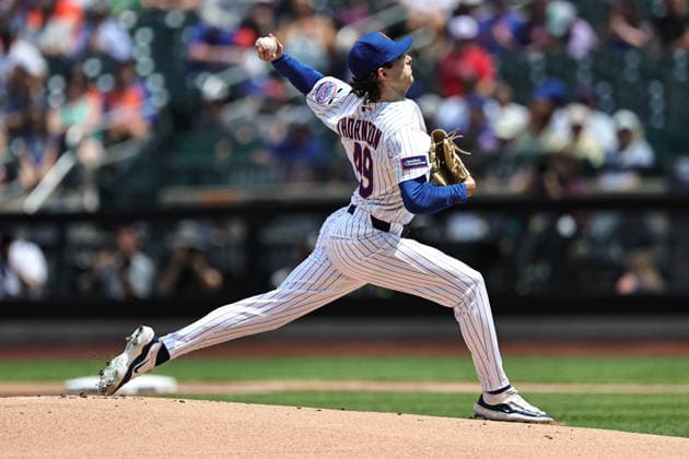 MLB, Baseball Herren, USA Boston Red Sox Vs. New York Mets New York Mets starting pitcher Zach Thornton 49 throws during the first inning of a baseball game against the Boston Red Sox at Citi Field in Corona, New York, on July 12, 2026. Corona New York United States  Copyright: xGordonxDonovanx originalFilename:donovan-mlbbosto260712_npE5f.jpg