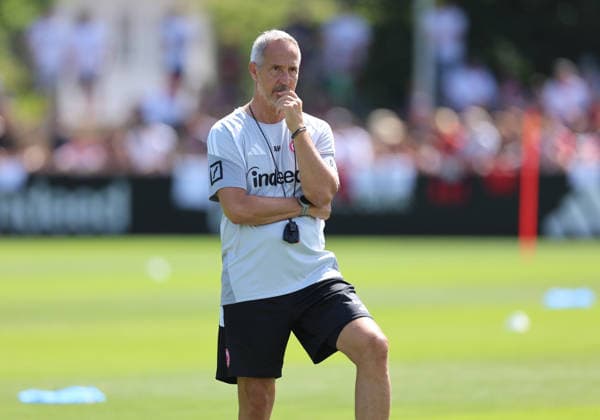 13.07.2026, Fussball Training, Eintracht Frankfurt, v.l., Trainer Adi Hütter (Eintracht Frankfurt) DFL DFB REGULATIONS PROHIBIT ANY USE OF PHOTOGRAPHS AS IMAGE SEQUENCES AND OR QUASI-VIDEO. xdcx *** July 13, 2026, Soccer Practice, Eintracht Frankfurt, from left, Coach Adi Hütter, Eintracht Frankfurt. DFL and DFB regulations prohibit any use of photographs as image sequences and or quasi-video. xdcx Copyright: HMBxMedia Claus