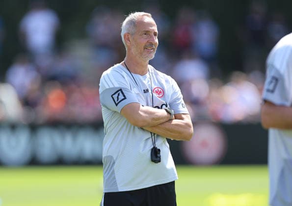 13.07.2026, Fussball Training, Eintracht Frankfurt, v.l., Trainer Adi Hütter (Eintracht Frankfurt) DFL DFB REGULATIONS PROHIBIT ANY USE OF PHOTOGRAPHS AS IMAGE SEQUENCES AND OR QUASI-VIDEO. xdcx *** July 13, 2026, Soccer Practice, Eintracht Frankfurt, from left, Coach Adi Hütter, Eintracht Frankfurt. DFL and DFB regulations prohibit any use of photographs as image sequences and or quasi-video. xdcx Copyright: HMBxMedia Claus