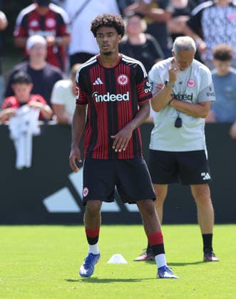 13.07.2026, Fussball Training, Eintracht Frankfurt, v.l., Malik Pimpong (Eintracht Frankfurt) DFL DFB REGULATIONS PROHIBIT ANY USE OF PHOTOGRAPHS AS IMAGE SEQUENCES AND OR QUASI-VIDEO. xdcx *** July 13, 2026, Soccer Practice, Eintracht Frankfurt, from left: Malik Pimpong, Eintracht Frankfurt. DFL and DFB regulations prohibit any use of photographs as image sequences and or quasi-video. xdcx Copyright: HMBxMedia Claus