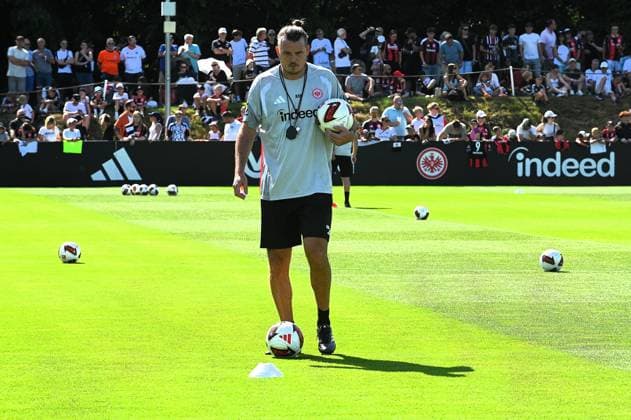 13.07.2026 xhpx Frankfurt am Main, Deutsche Bank Park Bundesliga Saison 2025 2026 Eintracht Frankfurt Training Co-Trainer Alex Meier (Eintracht Frankfurt) DFL DFB REGULATIONS PROHIBIT ANY USE OF PHOTOGRAPHS AS IMAGE SEQUENCES AND OR QUASI-VIDEO. *** July 13, 2026 xhpx Frankfurt am Main, Deutsche Bank Park, Bundesliga Season 2025–2026, Eintracht Frankfurt Training, Assistant Coach Alex Meier, Eintracht Frankfurt, DFL, DFB. REGULATIONS PROHIBIT ANY USE OF PHOTOGRAPHS AS IMAGE SEQUENCES AND OR QUASI-VIDEO