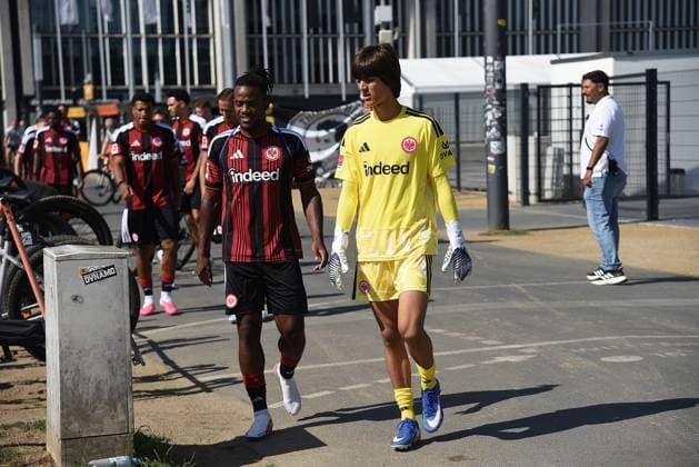 13.07.2026 xhpx Frankfurt am Main, Deutsche Bank Park Bundesliga Saison 2025 2026 Eintracht Frankfurt Training Torwart Amil Siljevic (39, Eintracht Frankfurt) DFL DFB REGULATIONS PROHIBIT ANY USE OF PHOTOGRAPHS AS IMAGE SEQUENCES AND OR QUASI-VIDEO. *** July 13, 2026 xhpx Frankfurt am Main, Deutsche Bank Park Bundesliga Season 2025–2026 Eintracht Frankfurt Training Goalkeeper Amil Siljevic 39, Eintracht Frankfurt: DFL and DFB regulations prohibit any use of photographs as image sequences and or quasi-video