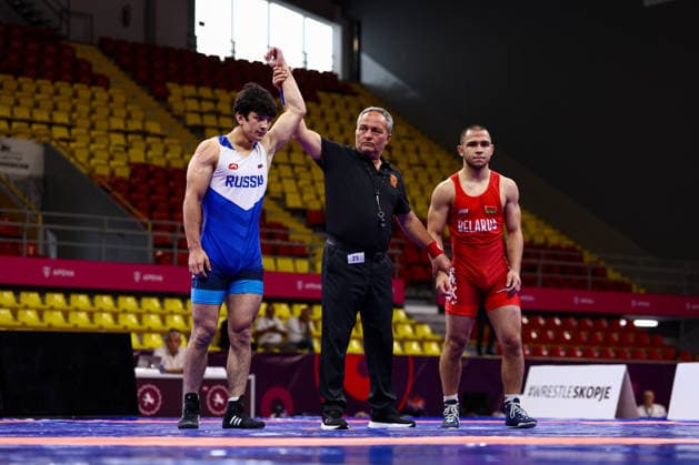 U20 European Championships 74kg FS - Inal Cheldiev (RUS) df. Artsiom Bolsun (BLR) *** U20 European Championships, 74 kg Freestyle: Inal Cheldiev (RUS) defeated Artsiom Bolsun (BLR) by decision Copyright: xJakexKirkmanx xUnitedxWorldxWrestlingx Jake Kirkman United World Wrestling