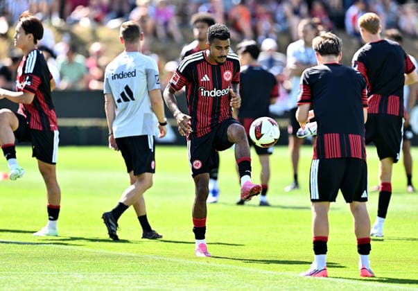 13.07.2026, xfux, Fussball 1.Bundesliga, Eintracht Frankfurt - Trainingsstart Saison 2026 2027, v.l. Ansgar Knauff (Eintracht Frankfurt) (DFL DFB REGULATIONS PROHIBIT ANY USE OF PHOTOGRAPHS as IMAGE SEQUENCES and or QUASI-VIDEO) Frankfurt am Main *** July 13, 2026, xfux, Soccer, Bundesliga 1, Eintracht Frankfurt Start of Training for the 2026–2027 Season, from left: Ansgar Knauff, Eintracht Frankfurt. DFL and DFB regulations prohibit any use of photographs as image sequences and or quasi-video. Frankfurt am Main