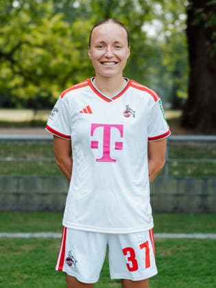 Beke Sterner; 1.FC Köln; 1.BL Frauen, Porträttermin 2026 2027, Beke Sterner; 1.FC Köln; 1.BL Women, portrait appointment 2026 2027, Cologne Geissbockheim NRW Germany