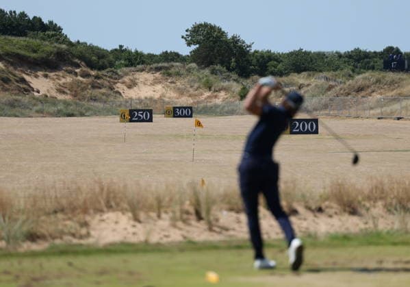 154th Open Golf Championships - Practice Day Players on the driving range during practice day at the British Open Golf Championships at Royal Birkdale in Southport, Britain, 13 July 2026. SOUTHPORT UNITED KINGDOM  Copyright: xADAMxVAUGHANx