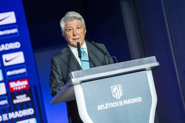 Atletico de Madrid s new player Morten Hjulmand. Atletico de Madrid s President Enrique Cerezo. July 13, 2026. (ALTERPHOTOS Acero) MadridSpain  Copyright: xAcerox