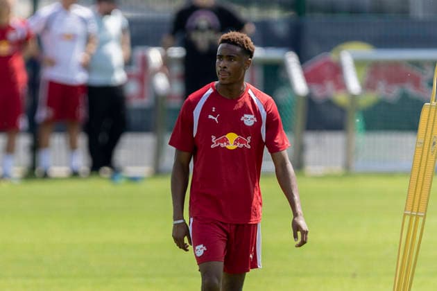 GER, Leipzig, Fussball, Pressekonferenz, Trainingsstart, medienoeffentliches Training im Bild v.l.: Abdoul Kone (RB Leipzig 02), 13.07.2026, RB Leipzig Trainingsakademie Cottaweg Leipzig DFL DFB REGULATIONS PROHIBIT ANY USE OF PHOTOGRAPHS AS IMAGE SEQUENCES AND OR QUASI-VIDEO, *** GER, Leipzig, Soccer, Press Conference, Start of Training, Open-to-the-Media Training Session (Pictured, from left: Abdoul Kone, RB Leipzig 02), July 13, 2026, RB Leipzig Training Academy, Cottaweg, Leipzig; DFL, DFB regulations prohibit any use of photographs as image sequences and or quasi-video, Copyright: HMBxMedia PaulxFritz