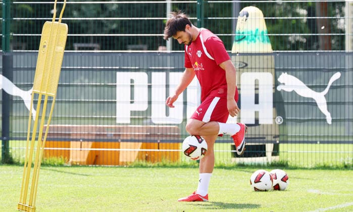 RB Leipzig Ð Trainingsstart Bundesliga Leipzig, 13.07.2026, Red Bull Akademie, Fussball, 1.Bundesliga, RB Leipzig , Pressekonferenz , Auftaktraining für die neue Spielzeit 2026 2027 , Im Bild: Eljif Elmas , Nur zur redaktionellen Nutzung. Only editorial use. , *** RB Leipzig – Start of Bundesliga Training, Leipzig, July 13, 2026, Red Bull Academy, Soccer, Bundesliga 1, RB Leipzig, Press Conference, First training session for the new 2026–2027 season, Pictured: Eljif Elmas, For editorial use only, Picture Point