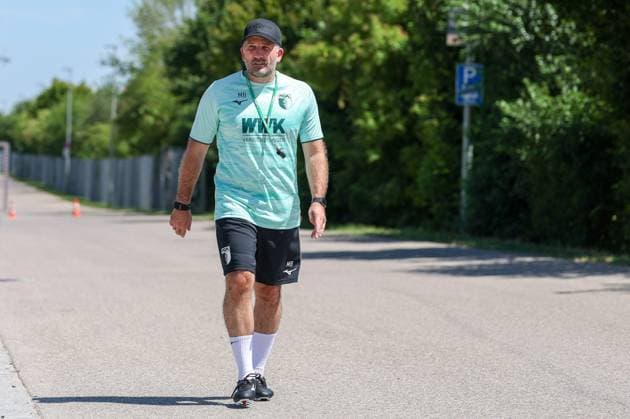 Chef-Trainer Manuel Baum (FC Augsburg) kommt zum Training, Training FC Augsburg, Fussball, 1. Bundesliga, Saison 2026 27, 13.07.2026 Augsburg Bayern Deutschland *** Head Coach Manuel Baum, FC Augsburg, arrives for practice; FC Augsburg practice; soccer; Bundesliga 1; 2026–27 season; July 13, 2026; Augsburg, Bavaria, Germany Copyright: xkolbert-press ChristianxKolbertx