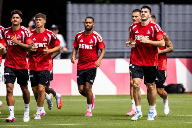 COLOGNE, GERMANY - JULY 13: Luka Lochoshvili (1. FC Koeln, 24) during the first training session of season 2026 27 at Geissbockheim on July 13, 2026 in Cologne, Germany. North Rhine Westphalia Germany Copyright: xSteffiexWunderlx