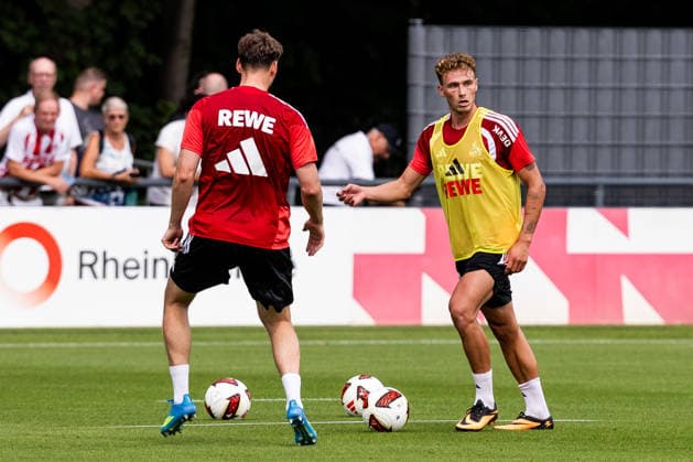 COLOGNE, GERMANY - JULY 13: Sebastian Sebulonsen (1. FC Koeln, 28) controls the ball during the first training session of season 2026 27 at Geissbockheim on July 13, 2026 in Cologne, Germany. North Rhine Westphalia Germany Copyright: xSteffiexWunderlx