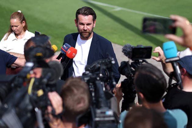 13.07.2026, Fußball, Trainingsauftakt 1.FC Köln, 1. Fußball Bundesliga, Geißbockheim, Saison 2026 2027: Sportdirektor Thomas Kessler (1FC Koeln tk) beim ersten Training der neuen Saison 26 27 DFB regulations prohibit any use of photographs as image sequences and or quasi-video. Nordrhein-Westfalen Deutschland *** July 13, 2026, Soccer, 1. FC Köln s first training session, 1 Bundesliga, Geißbockheim, 2026–2027 season. Sporting Director Thomas Kessler of 1. FC Köln at the first training session of the new 2026–2027 season. DFB regulations prohibit any use of photographs as image sequences and or quasi-video. North Rhine-Westphalia, Germany
