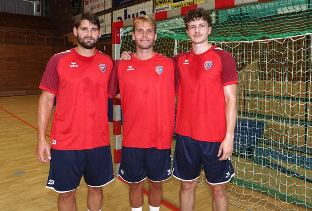 Bietigheim, Handball SG BBM Bietigheim Trainingsauftakt, Neuzugänge, v.l., Marcus Norrbrink, Mathias Larson, Jonas Josef *** Bietigheim, Handball SG BBM Bietigheim: Start of Training, New Signings, from left: Marcus Norrbrink, Mathias Larson, Jonas Josef