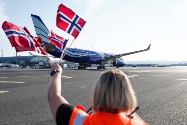 Fotball VM 2026 Gardermoen 20260713. Fotballandslaget lander pa Oslo Lufthavn mandag kveld. Foto: Jan Langhaug NTB Gardermoen Norge EDITORIAL USE ONLY. RESTRICTED USE FOR BETTING COMPANIES Ref:_SPOgHjbAnAEH1M.jpg *** 2026 World Cup Gardermoen 20260713 The national soccer team lands at Oslo Airport on Monday evening Photo: Jan Langhaug, NTB Gardermoen, Norway EDITORIAL USE ONLY RESTRICTED USE FOR BETTING COMPANIES  Copyright: xJanxLanghaugx xNTBx
