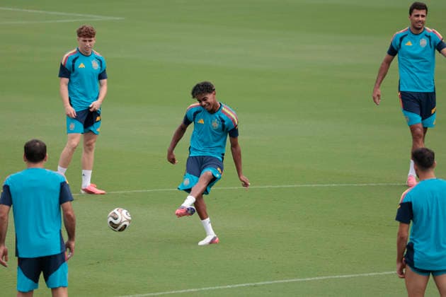 Spanish national team, Nationalteam player Lamine Yamal during a training session at the Cotton Bowl Stadium in Dallas, US, 13 July 2026, on the eve of the World Cup semifinal against France. Spanish national team training session in Dallas !ACHTUNG: NUR REDAKTIONELLE NUTZUNG!  Copyright: xLavandeiraxjrx GRAF5944 20260713-55020883988_1