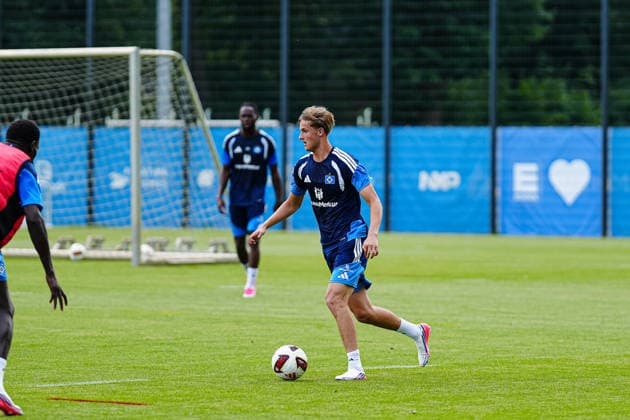 Louis Lemke (Hamburger SV, 37) GER, Training Hamburger SV, Fussball, 1. Bundesliga, Saison 2026 2027, 13.07.2026 GER, Training Hamburger SV, Fussball, 1. Bundesliga, Saison 2026 2027, 13.07.2026 Hamburg *** Louis Lemke, Hamburger SV, 37 GER, Hamburger SV training, soccer, Bundesliga 1, 2026–2027 season, July 13, 2026 GER, Hamburger SV training, soccer, Bundesliga 1, 2026–2027 season, July 13, 2026, Hamburg Copyright: xEibner-Pressefoto MarcelxvonxFehrnx EP_MFN
