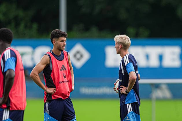 Daniel Elfadli (Hamburger SV, 08), Albert Gronbaek (Hamburger SV, 11) GER, Training Hamburger SV, Fussball, 1. Bundesliga, Saison 2026 2027, 13.07.2026 GER, Training Hamburger SV, Fussball, 1. Bundesliga, Saison 2026 2027, 13.07.2026 Hamburg *** Daniel Elfadli, Hamburger SV, 08; Albert Gronbaek, Hamburger SV, 11 GER; Hamburger SV practice; soccer; Bundesliga 1; 2026–2027 season; July 13, 2026 GER, Hamburg SV Training, Soccer, Bundesliga 1, 2026–2027 Season, July 13, 2026 Hamburg Copyright: xEibner-Pressefoto MarcelxvonxFehrnx EP_MFN