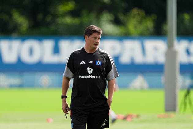 Merlin Polzin (Hamburger SV, Trainer) GER, Training Hamburger SV, Fussball, 1. Bundesliga, Saison 2026 2027, 13.07.2026 GER, Training Hamburger SV, Fussball, 1. Bundesliga, Saison 2026 2027, 13.07.2026 Hamburg *** Merlin Polzin, Hamburger SV, Coach (GER), Hamburger SV Training, Soccer, Bundesliga 1, 2026–2027 Season, July 13, 2026 (GER), Hamburger SV Training, Soccer, Bundesliga 1, 2026–2027 Season, July 13, 2026, Hamburg Copyright: xEibner-Pressefoto MarcelxvonxFehrnx EP_MFN