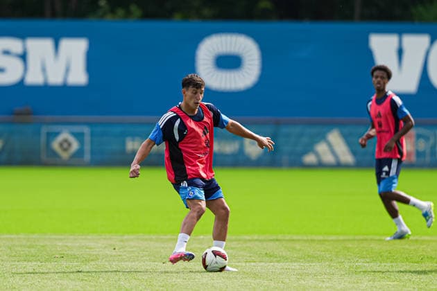 Nicolas Capaldo (Hamburger SV, 24) GER, Training Hamburger SV, Fussball, 1. Bundesliga, Saison 2026 2027, 13.07.2026 GER, Training Hamburger SV, Fussball, 1. Bundesliga, Saison 2026 2027, 13.07.2026 Hamburg *** Nicolas Capaldo, Hamburger SV, 24 (GER), Hamburger SV training, soccer, Bundesliga 1, 2026–2027 season, July 13, 2026 (GER), Hamburger SV training, soccer, Bundesliga 1, 2026–2027 season, July 13, 2026, Hamburg Copyright: xEibner-Pressefoto MarcelxvonxFehrnx EP_MFN